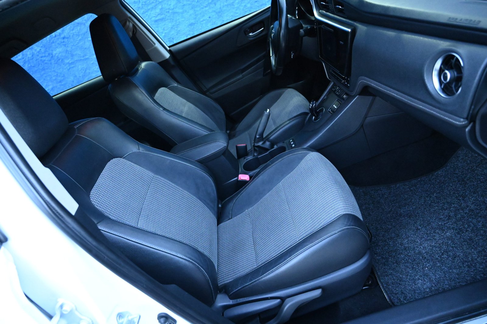 Toyota Auris 2016 HYBRID-GAS