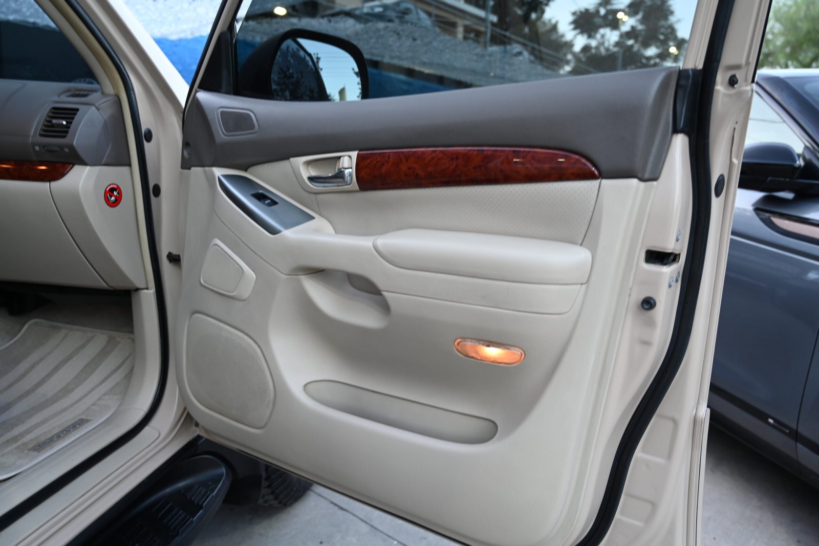 Toyota Land Cruiser 2004