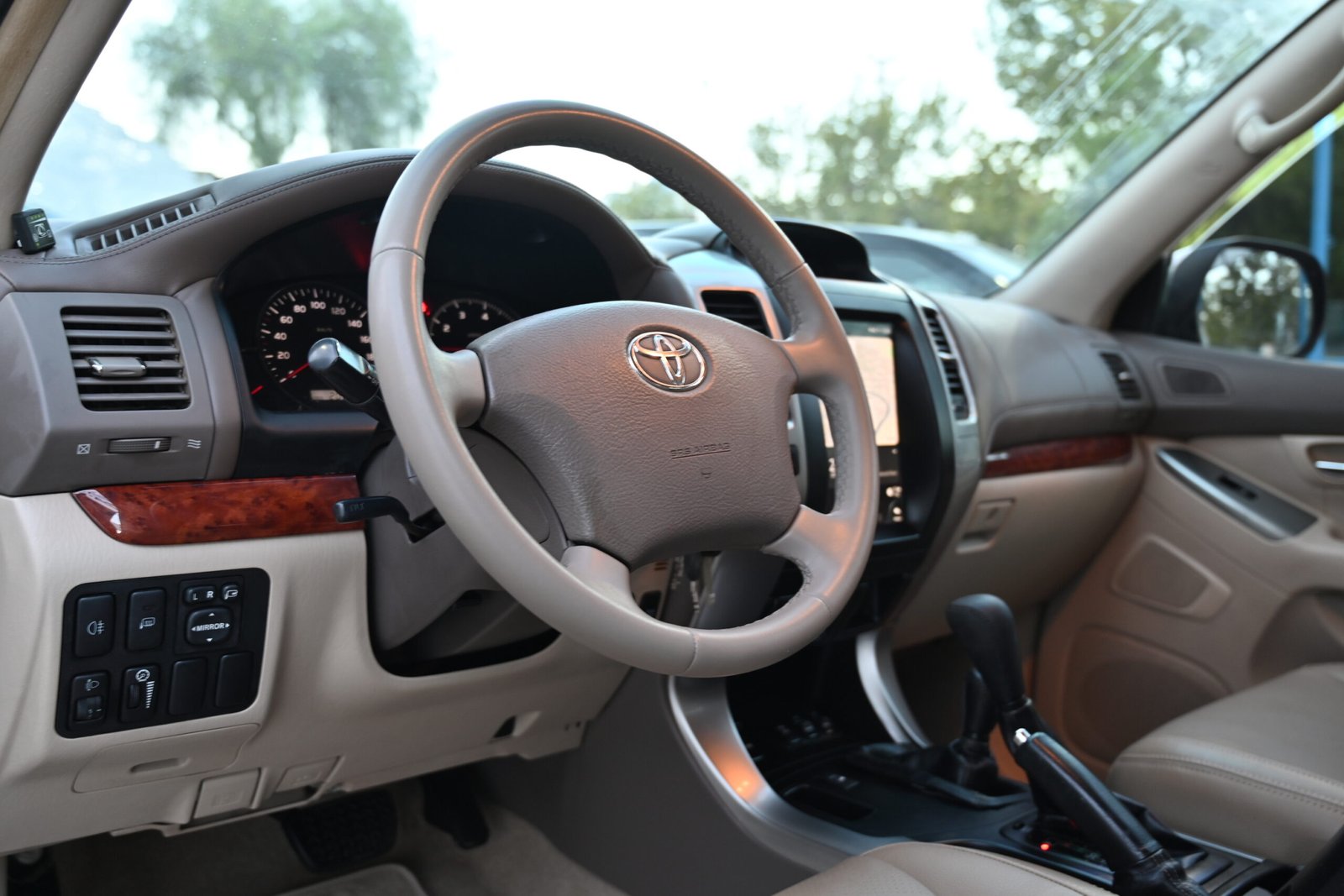 Toyota Land Cruiser 2004