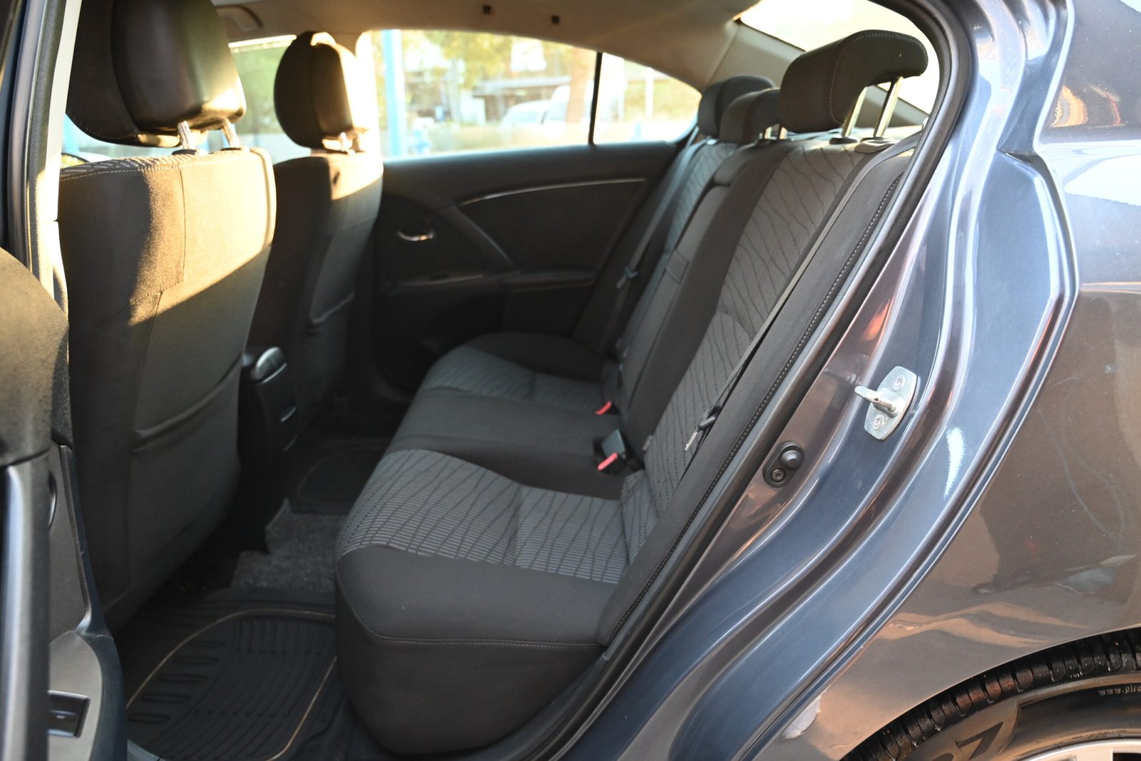 Toyota Avensis 2012