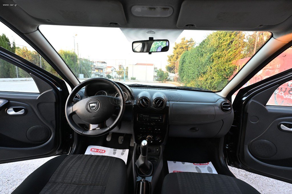 Dacia Duster 2011