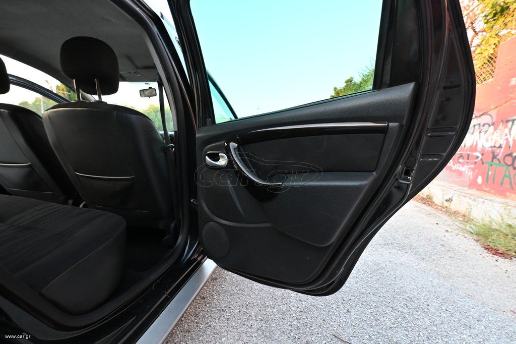 Dacia Duster 2011