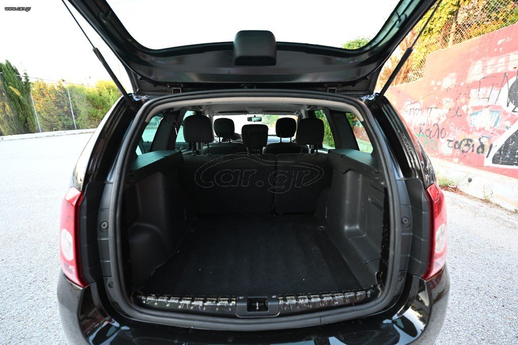 Dacia Duster 2011